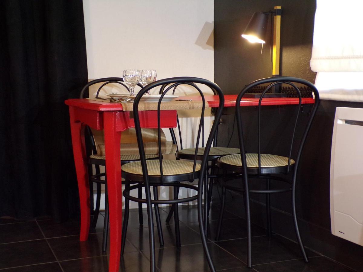 Mon Appart A Niort Ниор Екстериор снимка